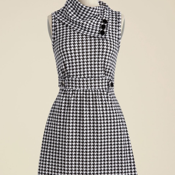 Monteau Dresses & Skirts - Modcloth Monteau Coach Tour Dress Houndstooth